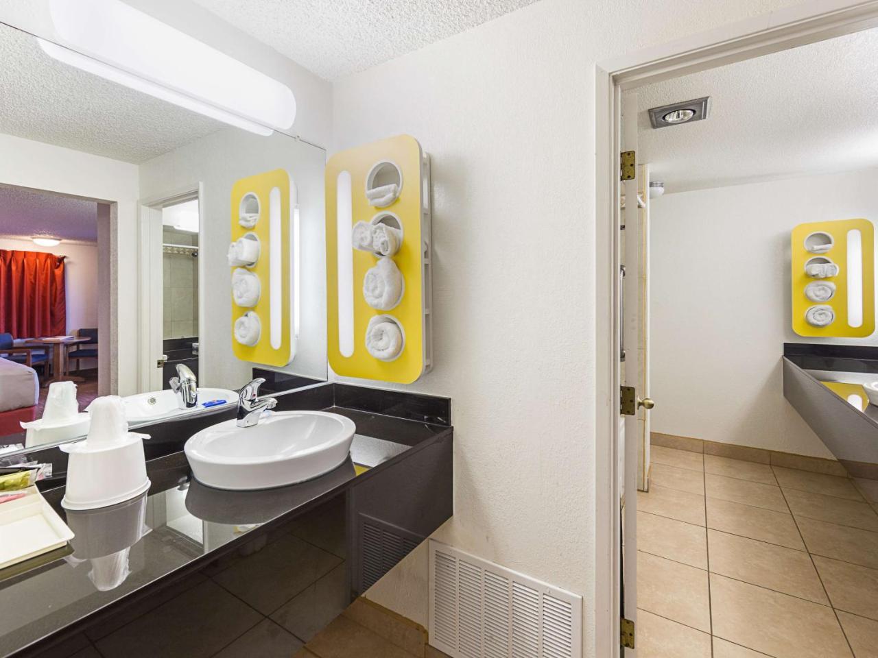 Motel 6 Gold Beach Exterior photo