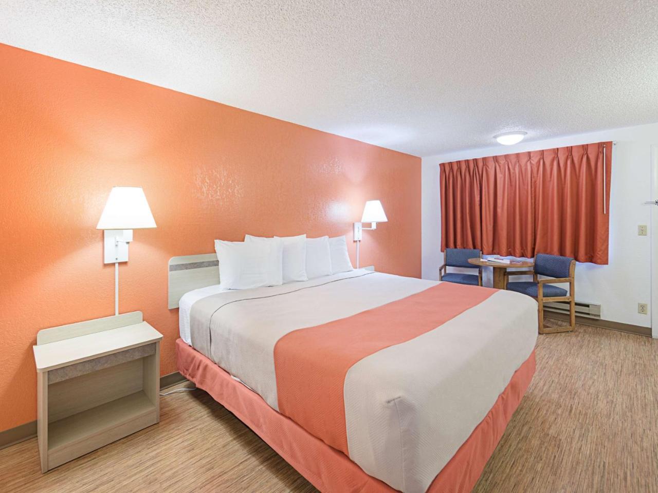 Motel 6 Gold Beach Exterior photo